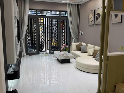 Nhà ngay trung tâm điện biên phủ - đường cù chính lan - thanh khê - nhà đẹp ở ngay đón tết 1