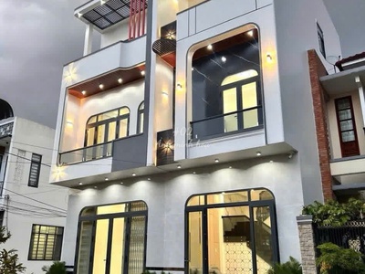 Bán căn nhà đỗ xuân hợp p.phước bình - 2 tầng - ngang 5,3 - công nhận 95m2 1