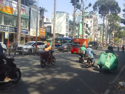  mặt tiền kinh doanh 3/2 quận 11   5 tầng   có thang máy   ngay ngã tư lê đại hành   giáp quận 10 4