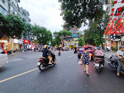 Bán khách sạn mặt phố phùng hưng, 115m2, 8 tầng, mặt tiền 4m, 70.8 tỷ, dòng tiền 120tr/tháng 2