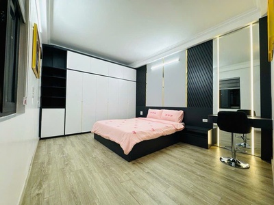 Bán nhà bồ đề long biên,10m oto tránh, ngõ nông,nở hậu,view thoáng,50m nhỉnh 14 tỷ tl 4