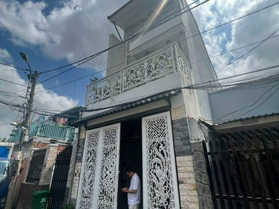 Cho thuê nhà Kha Vạn Cân,P.Linh Chiểu,TP Thủ Đức 4 20m,4PN giá 18tr  TL 0