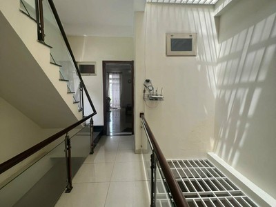 Cho thuê nhà Kha Vạn Cân,P.Linh Chiểu,TP Thủ Đức 4 20m,4PN giá 18tr  TL 5