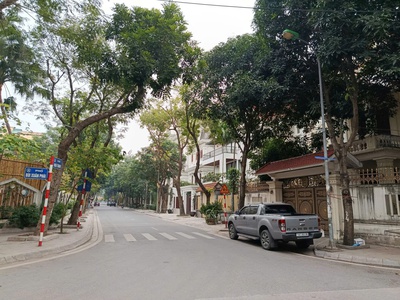 Biệt thự VIP Mỹ Đình 2 lô góc 180m2 4 tầng Vị trí đẳng cấp 0