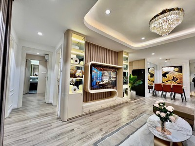 Cần bán căn duy nhất dự án Vinhomes Hàm Nghi, dt 52m,2pn, full đồ, giá tốt,lh 0983816388 0