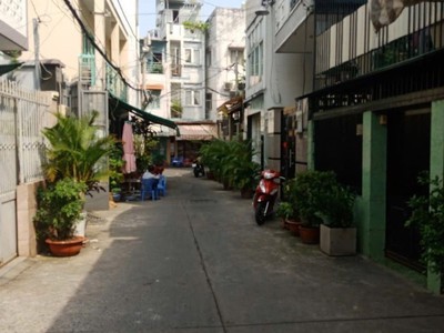 Phường 1 - phú nhuận - hẻm ô tô - sát quận 1 - kế bên phan xích long - 30m2 - 4 tầng btct - sổ 4