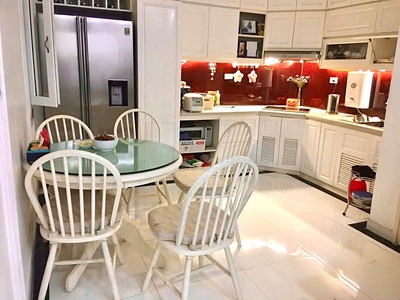 Không tin nổi   ngõ thái hà ô tô đỗ cổng, mt 4,2m giá chỉ nhỉnh 16 tỷ 2