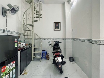 Nhà phú nhuận - đường thích quảng đức - hxh tránh thông - 5 tầng btct 3pn 3wc - sổ nở hậu - kinh 0