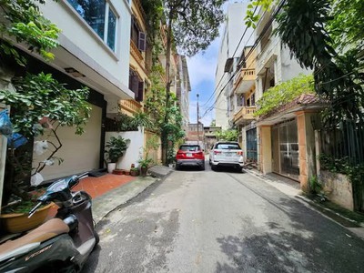 Siêu hiếm, bán nhà lạc long quân, ô tô tránh vào nhà, thang máy, chỉ 21 tỷ 0