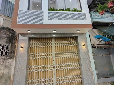 Bán nhà mới 2 tầng tttp gần chù phật trắng hẻm cao đài nha trang giá : 2ty9  tl 3