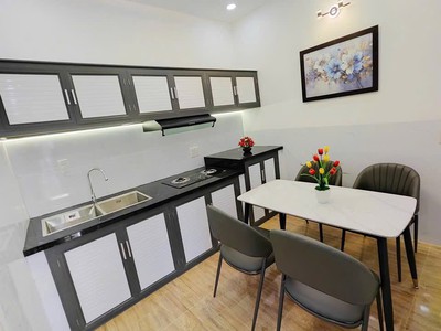 Bán nhà mới 2 tầng tttp gần chù phật trắng hẻm cao đài nha trang giá : 2ty9  tl 1