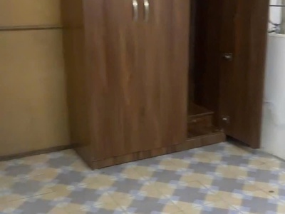 Cho thuê nhà nguyên căn ngõ 147 tân mai, 40m x 2 tầng, 2pn, 2 wc, 8 triệu 2