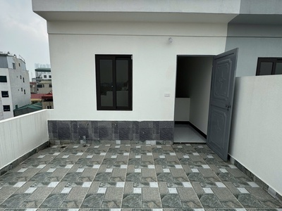 Cho thuê nhà ngõ rộng 373 ngọc hồi, 35m x 5 tầng, 3 phòng ngủ, 5 wc, 12 triệu 1