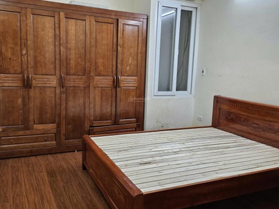 Cần cho thuê nhà tân triều, 40 m  x 4 tầng, 5 ngủ, giá 13.5 triệu ưu tiên ở gia đình 4