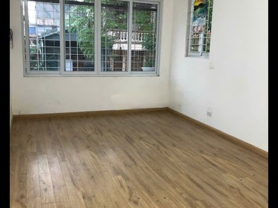 Cho thuê tầng 4 tại 4 phương mai, 110m , 3 ngủ, 2 wc, 11 triệu 2