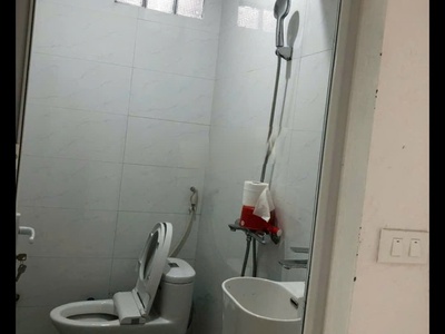Cho thuê tầng 4 tại 4 phương mai, 110m , 3 ngủ, 2 wc, 11 triệu 4