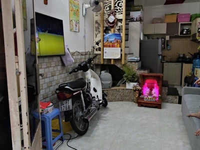 Nhà nở hậu - hẻm ba gác cách 3 căn ra mặt tiền phan văn năm quận tân phú - đang cho thuê 5tr/tháng. 1