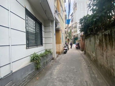 Bán đất gia thượng long biên - ô tô vào tận đất lô đất đẹp tiềm năng đầu tư 2