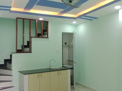 Phường 1 - phú nhuận - hẻm ô tô - sát quận 1 - kế bên phan xích long - 30m2 - 4 tầng btct - sổ 0