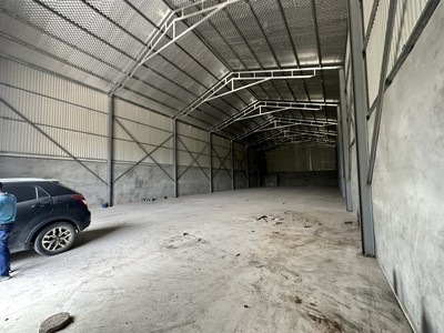 Cho thuê kho xưởng ở bắc hồng, đông anh, hà nội. diện tích 500m xưởng cao 9.5 m xe container đỗ cửa 3