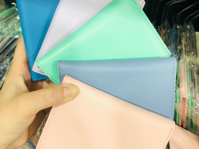 Khởi nghiệp cuối năm với đồ da thật   Dễ bán 2