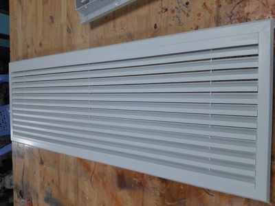 Cửa gió louver nan Z nhựa LOU-100 0