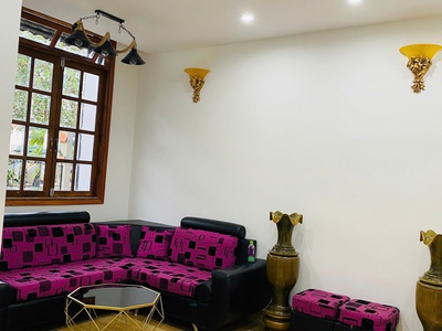 Cho thuê nhà đường lê hồng phong. phường 4 tp đà lat giá 15 triệu 2