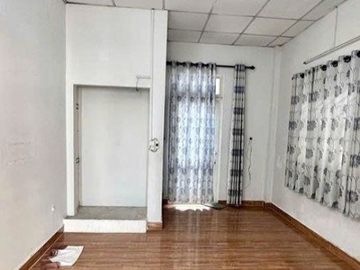 Nhà góc 2 mặt tiền   hxh   dt 64 m2  4x16    bình tân    gần aeon tân phú   nhỉnh 6 tỷ 2