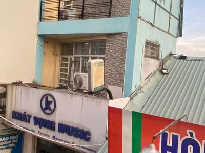 Giá tốt - chính chủ cần bán nhanh căn nhà mặt tiền phạm văn đồng, tp thủ đức, hcm 4