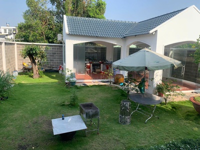 Bán biệt thự sân vườn 2 tầng 520m2,shr thổ cư,đường xe hơi,gần sông nên rất mát 2