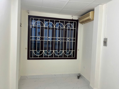 Chính chủ cho thuê nhà nguyên căn   ngõ 1160 đường láng, đống đa, hà nội 2