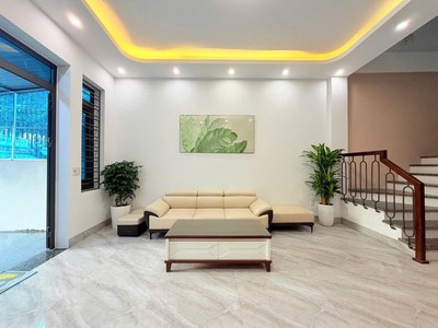 Bán căn nhà 4 tầng mặt phố Trương Hán Siêu, ph Nhị Châu, TP HD, 55m2, mt 4m, 3 ngủ 6