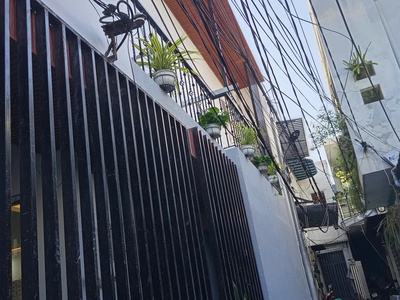 Chính chủ bán nhà 2 mặt kiệt Nguyễn Hoàng thông nhiều đường Nguyễn Văn Linh - Hoàng Diệu.. 1