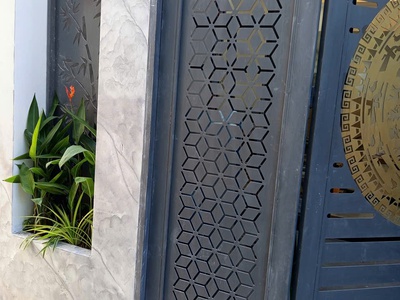 Chính chủ bán nhà 2 mặt kiệt Nguyễn Hoàng thông nhiều đường Nguyễn Văn Linh - Hoàng Diệu.. 2