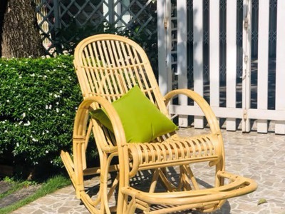 Ghế bập bênh mây hiện đại 1