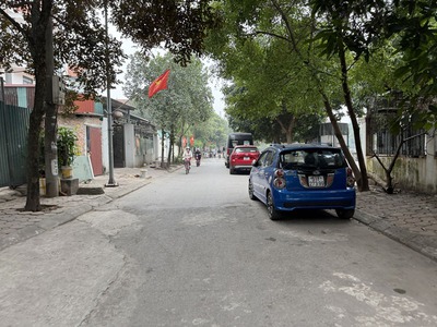 Cần bán 40m2 TĐC Phúc Lợi, khổ đẹp như tranh, sát hồ điều hòa và 6 tòa Chung cư Ruby 4