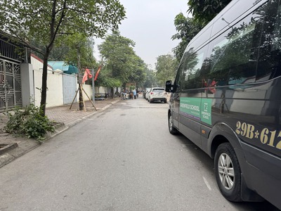 Cần bán 40m2 TĐC Phúc Lợi, khổ đẹp như tranh, sát hồ điều hòa và 6 tòa Chung cư Ruby 5