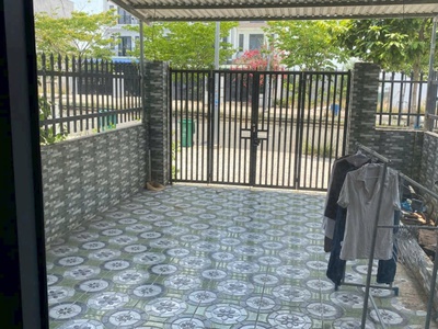 Nhà 1 trệt 2 lầu P.Uyên Hưng - cắt lỗ 700tr 0