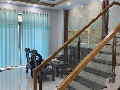 Nhà 1 trệt 2 lầu P.Uyên Hưng - cắt lỗ 700tr 2