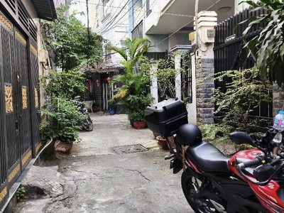 HUỲNH VĂN BÁNH THÔNG BỜ KÈ, 46m2, 3 phòng ngủ, xe hơi đỗ sát cửa, chỉnh nhỉnh 6 tỷ. 3