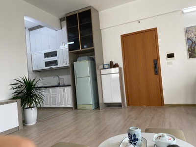 Cần bán căn hộ GÓC tầng Trung, hướng view hồ 2PN tại Thanh Hà Mường Thanh 1