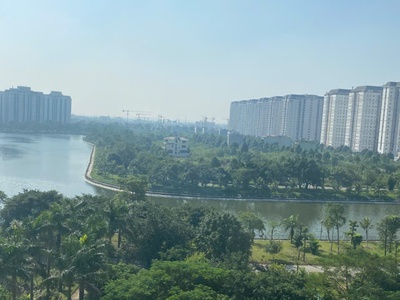 Cần bán căn hộ GÓC tầng Trung, hướng view hồ 2PN tại Thanh Hà Mường Thanh 5