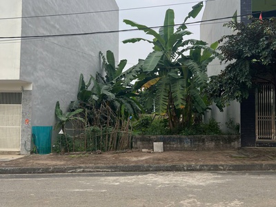 đất hoà lạc, trục chính kinh doanh, dân cư đông đúc 