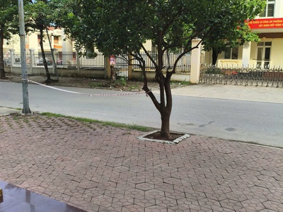 Cho thuê tầng 1  100m2, đường Nguyễn Tất Tố 1