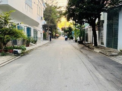 Bán nhà hẻm dương quảng hàm p17 gò vấp, 105m2, 5 tầng, 17pn khai thác chdv. . 1