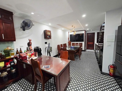 Siêu phẩm phố nhật phan kế bính 7 tầng 58m mt:4.6m thang máy dt 100tr tháng oto vào nhà giá 25 tỷ 4