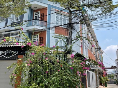 Nhà phố 5 tầng hẻm ô tô 6m đường quốc lộ 13 60m2 kế vạn phúc hồng long giá 8 tỷ 0