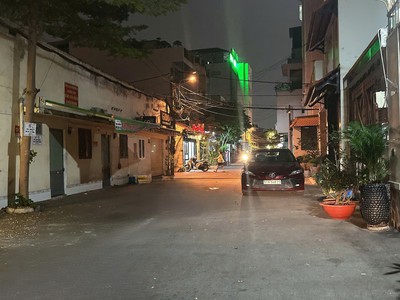 Bán dãy trọ ngang 10.5m 410m2 hẻm 1 sẹc 26 nguyễn văn lượng gần cv văn hóa chỉ 46 tỷ. 2