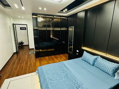 Phố cự lộc/thanh xuân-35m 5 tầng 4m mặt tiền-ngõ thông-cạnh royalcyti- 10,9 tỷ 2