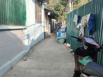 Bán gấp giá rẻ giải phóng 63m, cấp 4, mặt tiền 4.5m, 950 triệu hoàng mai. 0